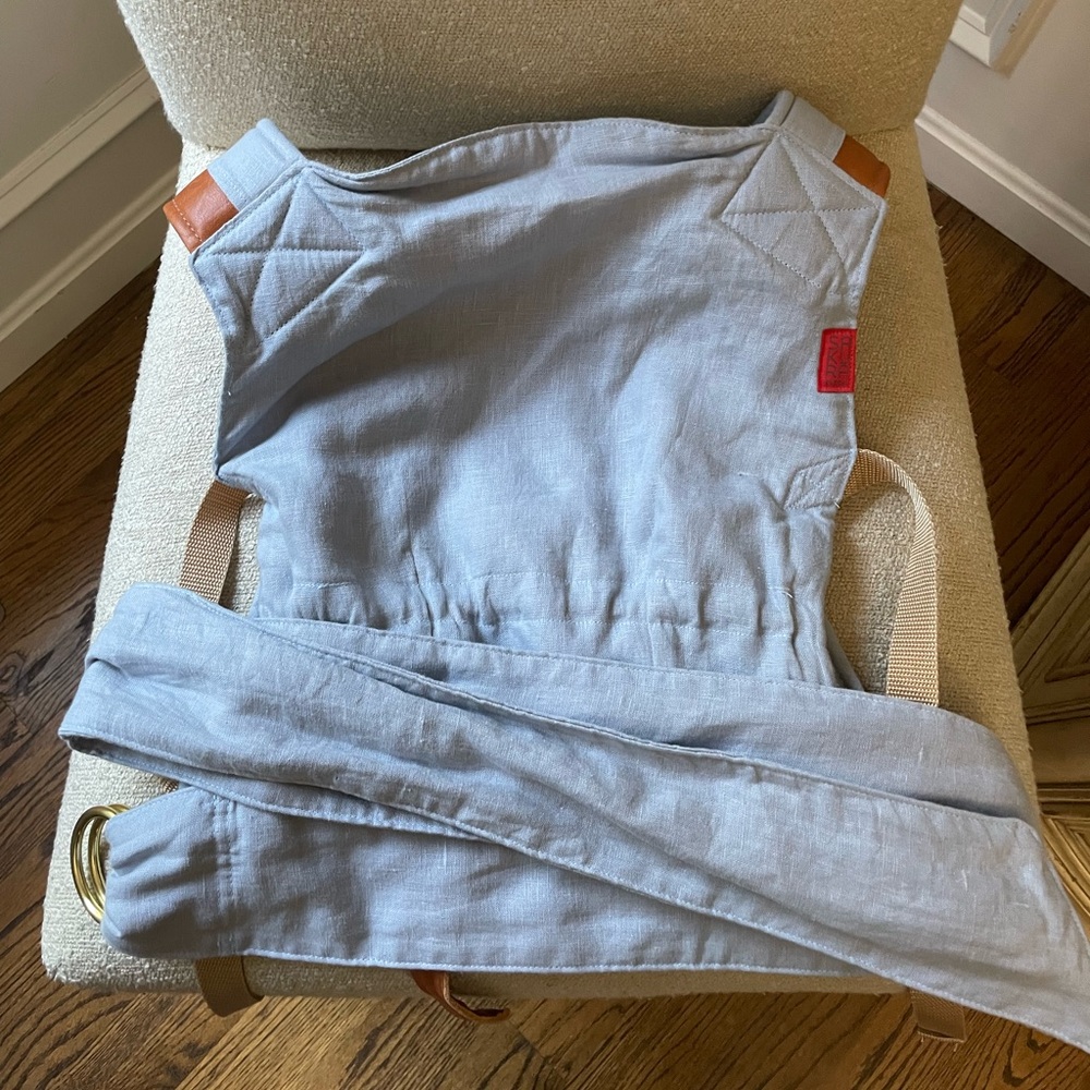 Sakura Bloom Scout Vista Blue Linen with Leather Baby Carrier